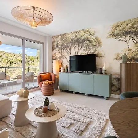 Chic 2-bedroom Getaway In La Cala De Rdr466 *